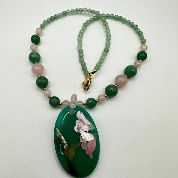~17.75" Signed Lee Sands, Jade and Rose quartz with MoP hummingbird necklace! - Picture 7 of 15